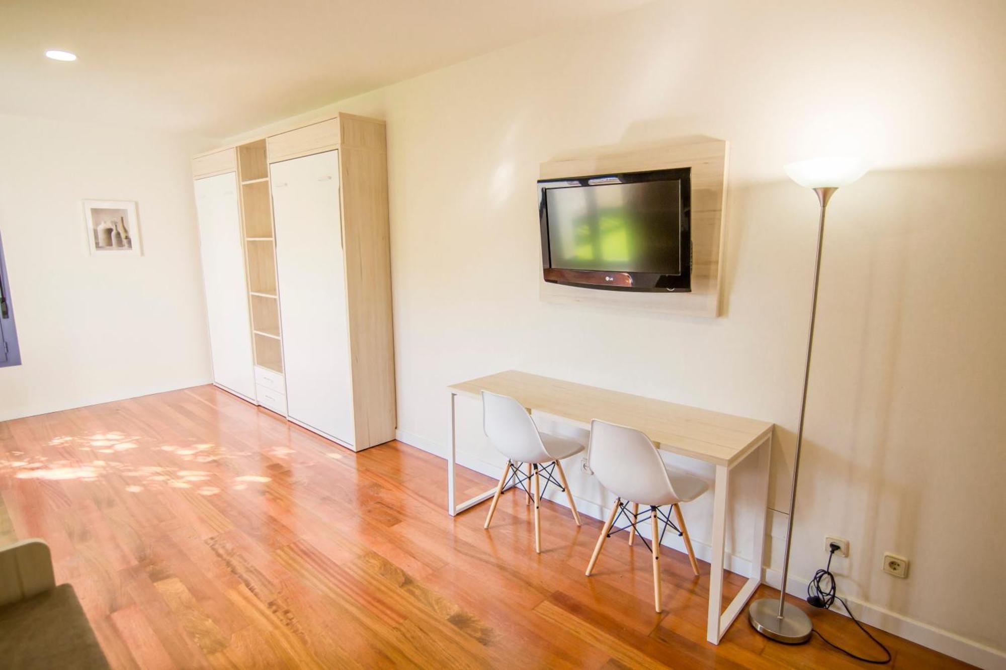 Apartamentos Plaza De Santiago - Estudios Turisticos - 1 Llave Pinto Extérieur photo